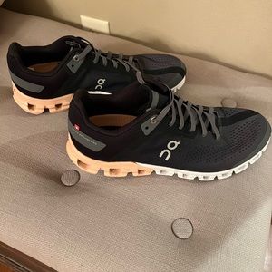 Womens OnCloud, Cloud flow running shoes